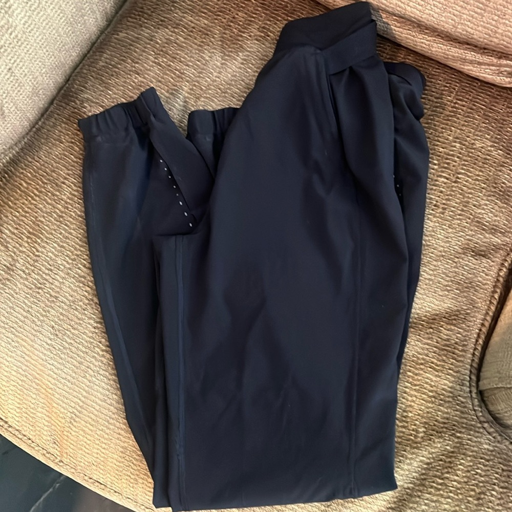 Lululemon joggers
